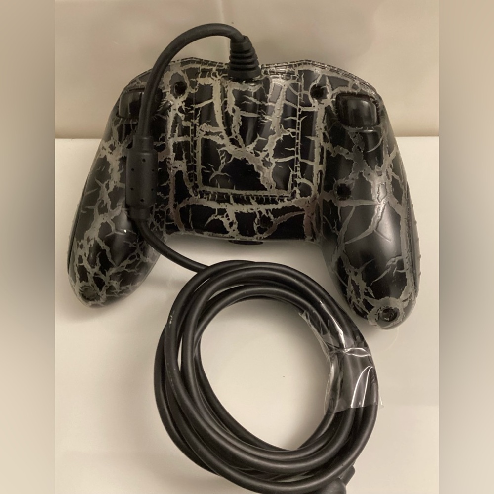 Game Controller - Picture 5 of 6